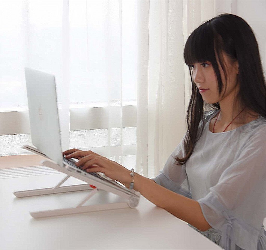 World's Most Compact Laptop Stand